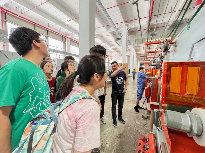 Zili | Tongji University students visit the PET strapping full-process production and application experience